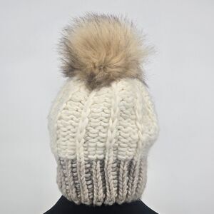 Andrei & Torresi chunky knit beanie pom pom ivory taupe